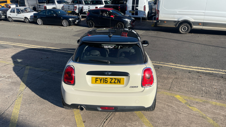 MINI Hatchback 1.5 Cooper 3dr Petrol Hatchback